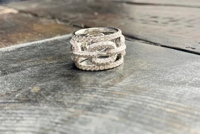 14K Bold Open Diamond Ring