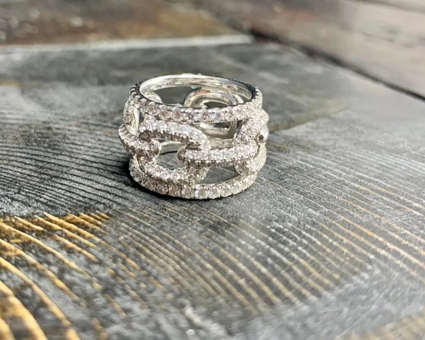 14K Bold Open Diamond Ring