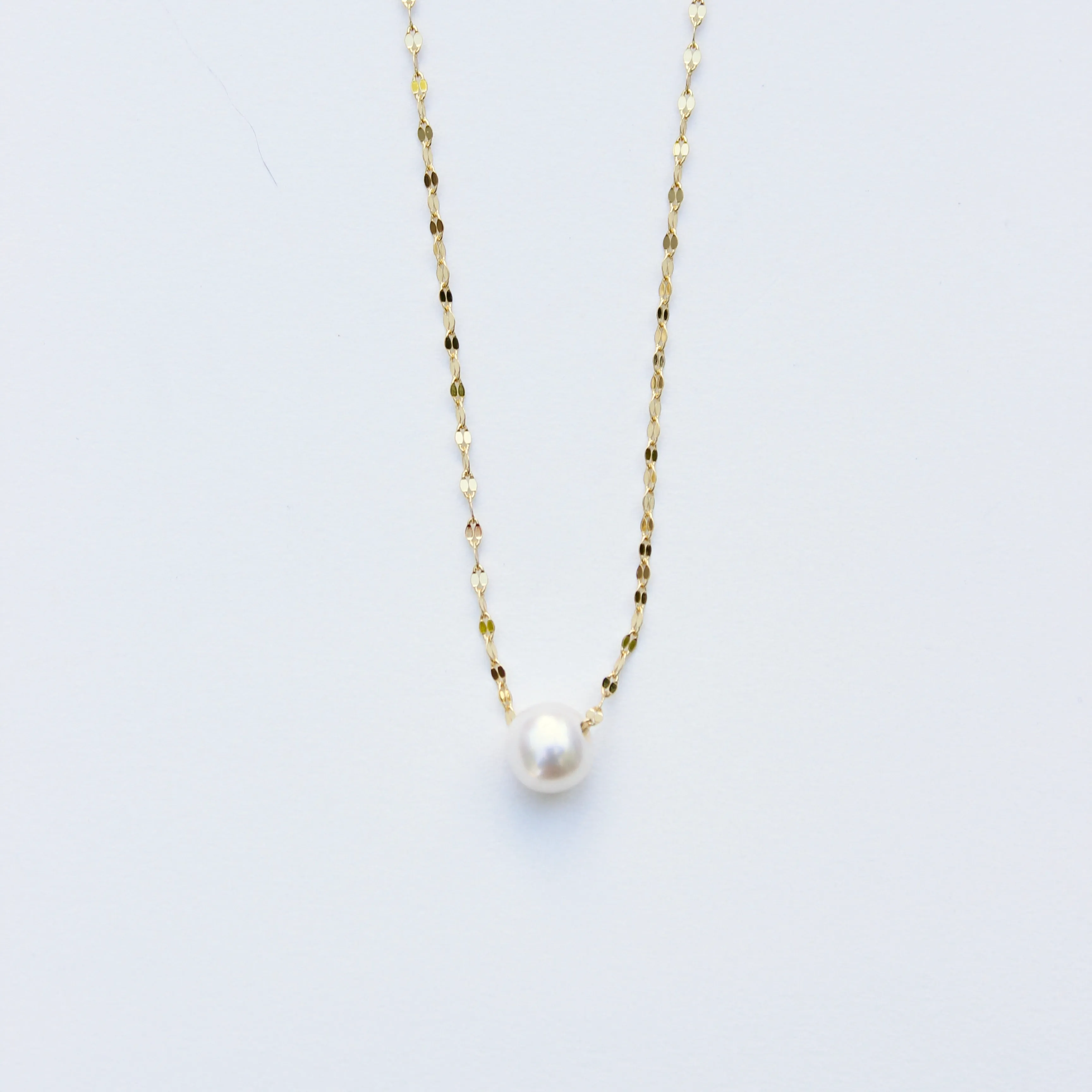 Betty One Pearl Necklace