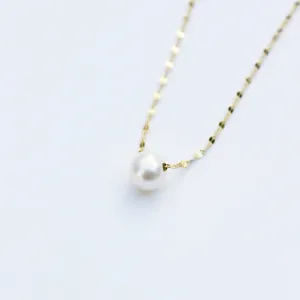 Betty One Pearl Necklace
