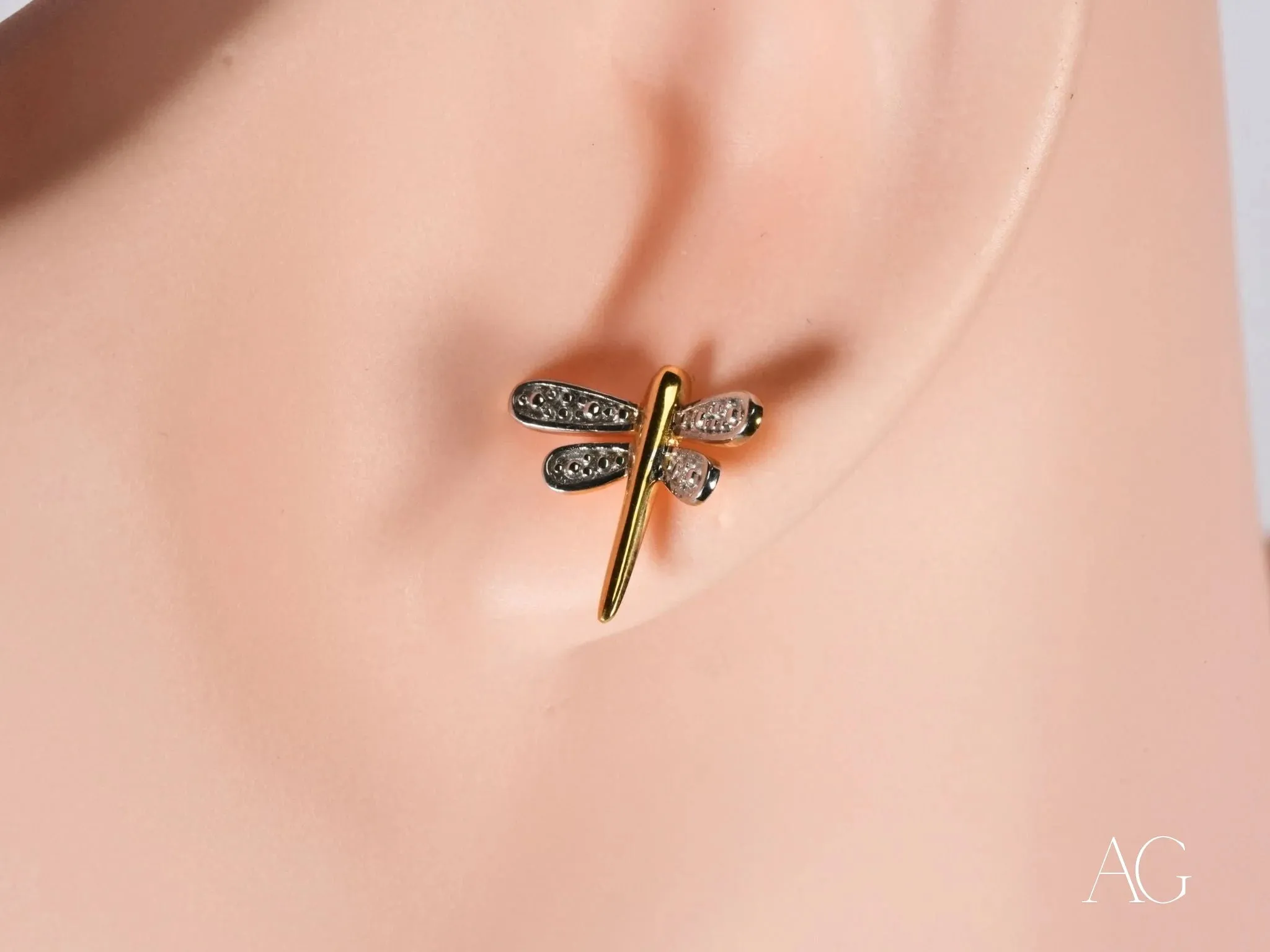 Dragonfly Earrings – Elegant & Unique