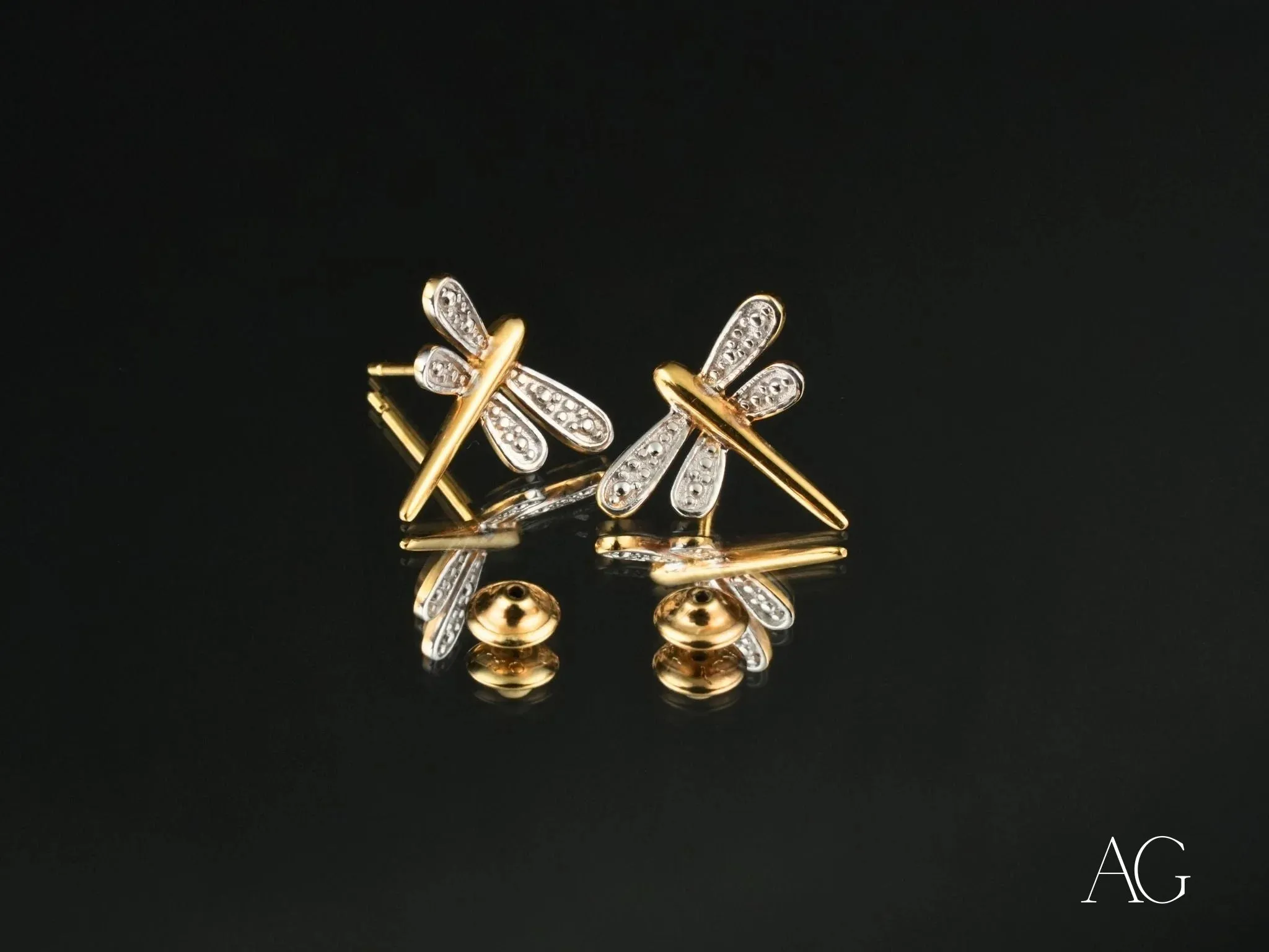 Dragonfly Earrings – Elegant & Unique
