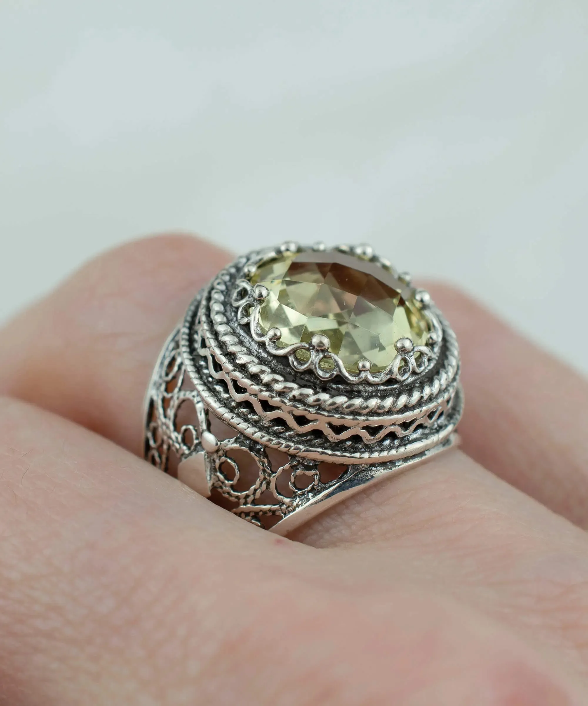 Filigree Art Lemon Quartz Gemstone Women Silver Bold Ring