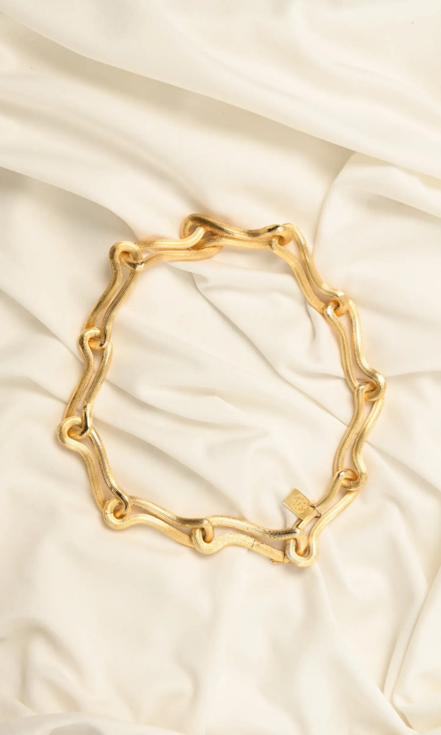 KAI NECKLACE IN GOLD