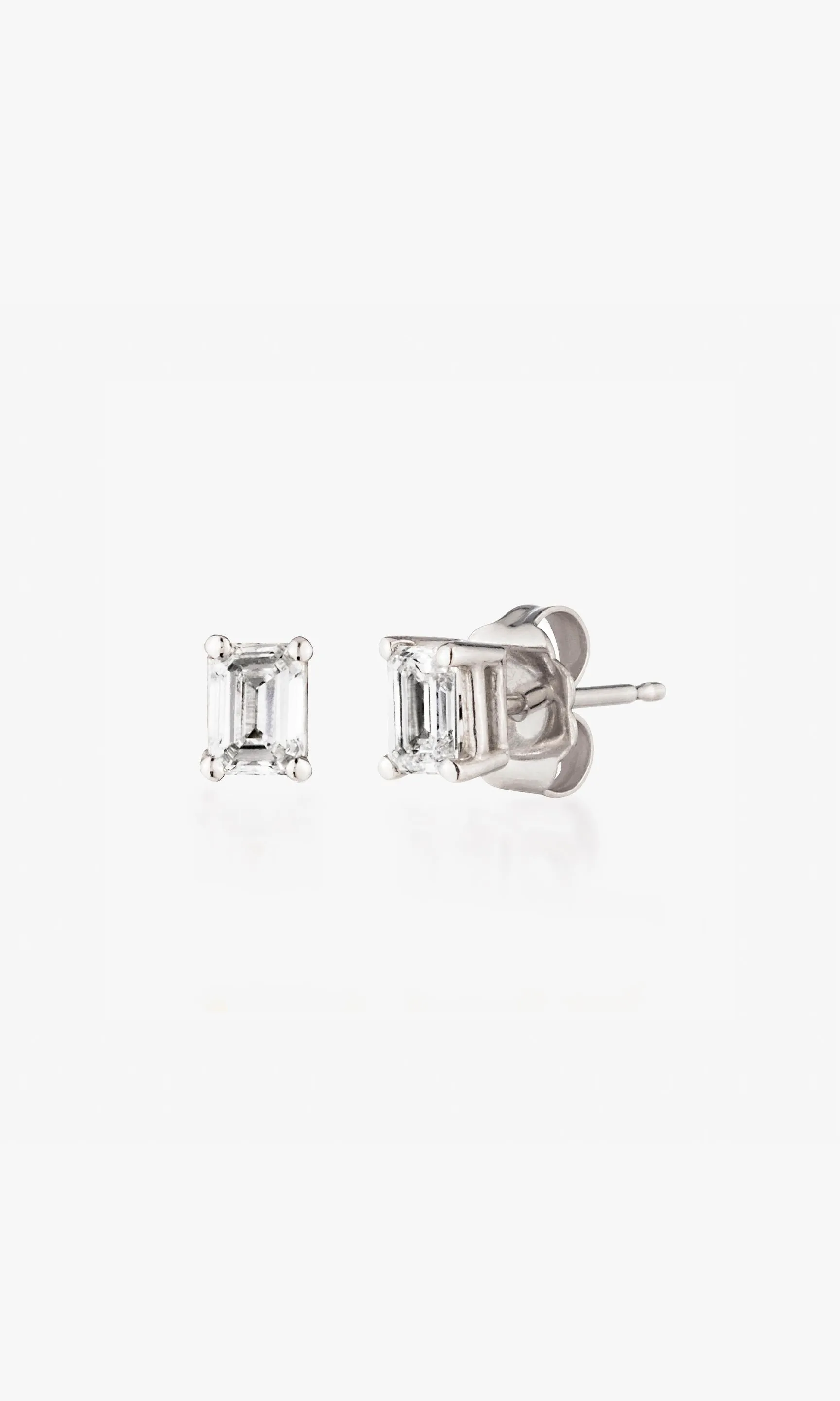 LE PREMIER AMOUR EMERALD CUT SINGLE STUD EARRING .23 Carat