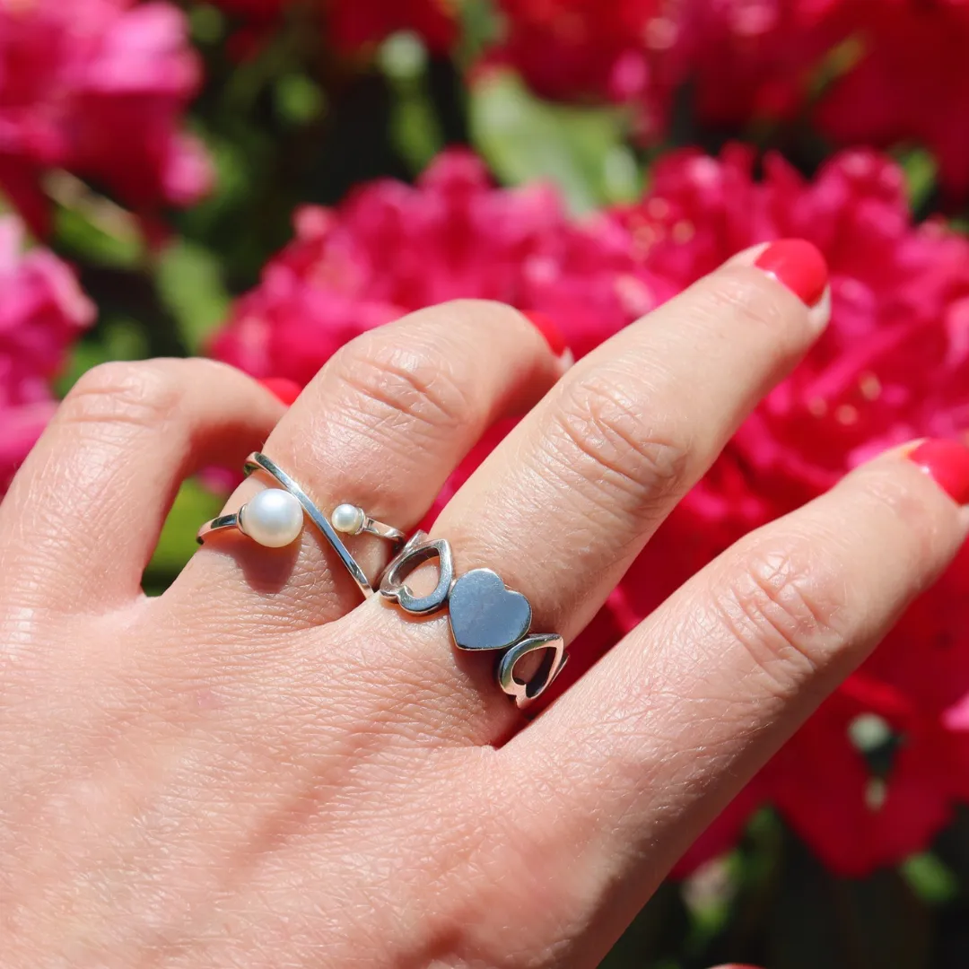 Love Goes Round Ring