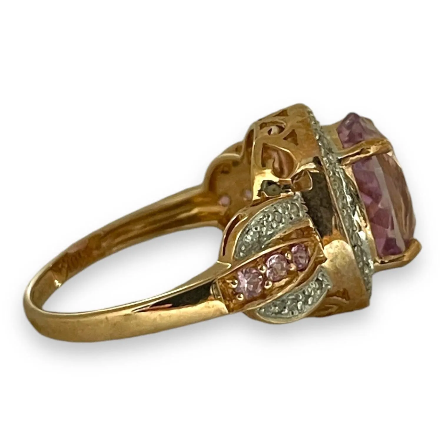 Majestic Pink Sapphire and Diamond Halo Ring in 10K Rose Gold Size 6
