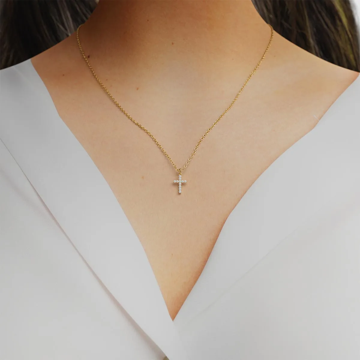 Mini Size Diamond Cross (1/6 Ct. Tw.)