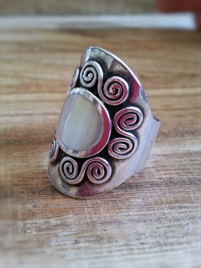 Mother of Pearl Ring - Sterling Silver