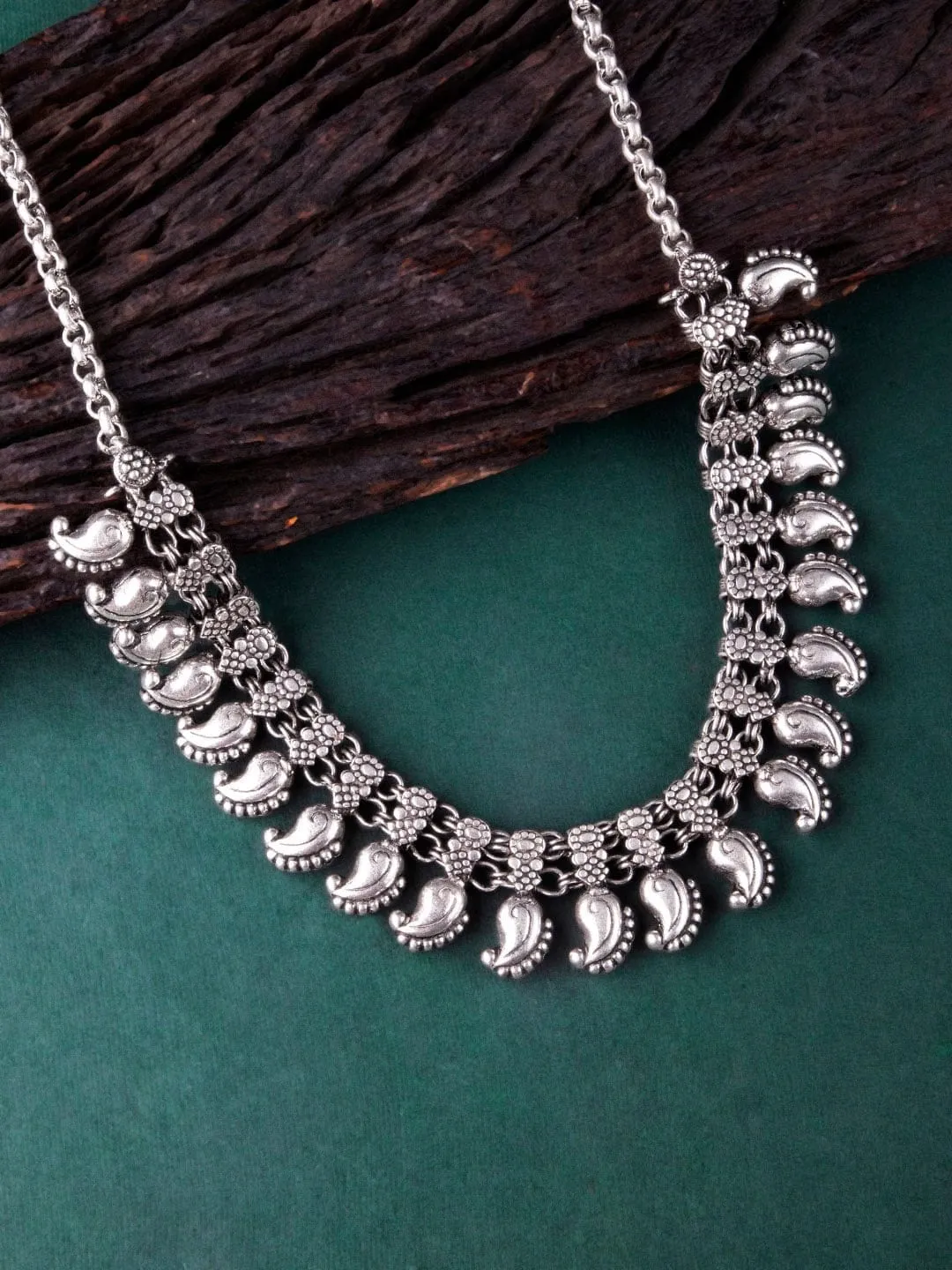 Rubans Silver-Toned Statement Necklace