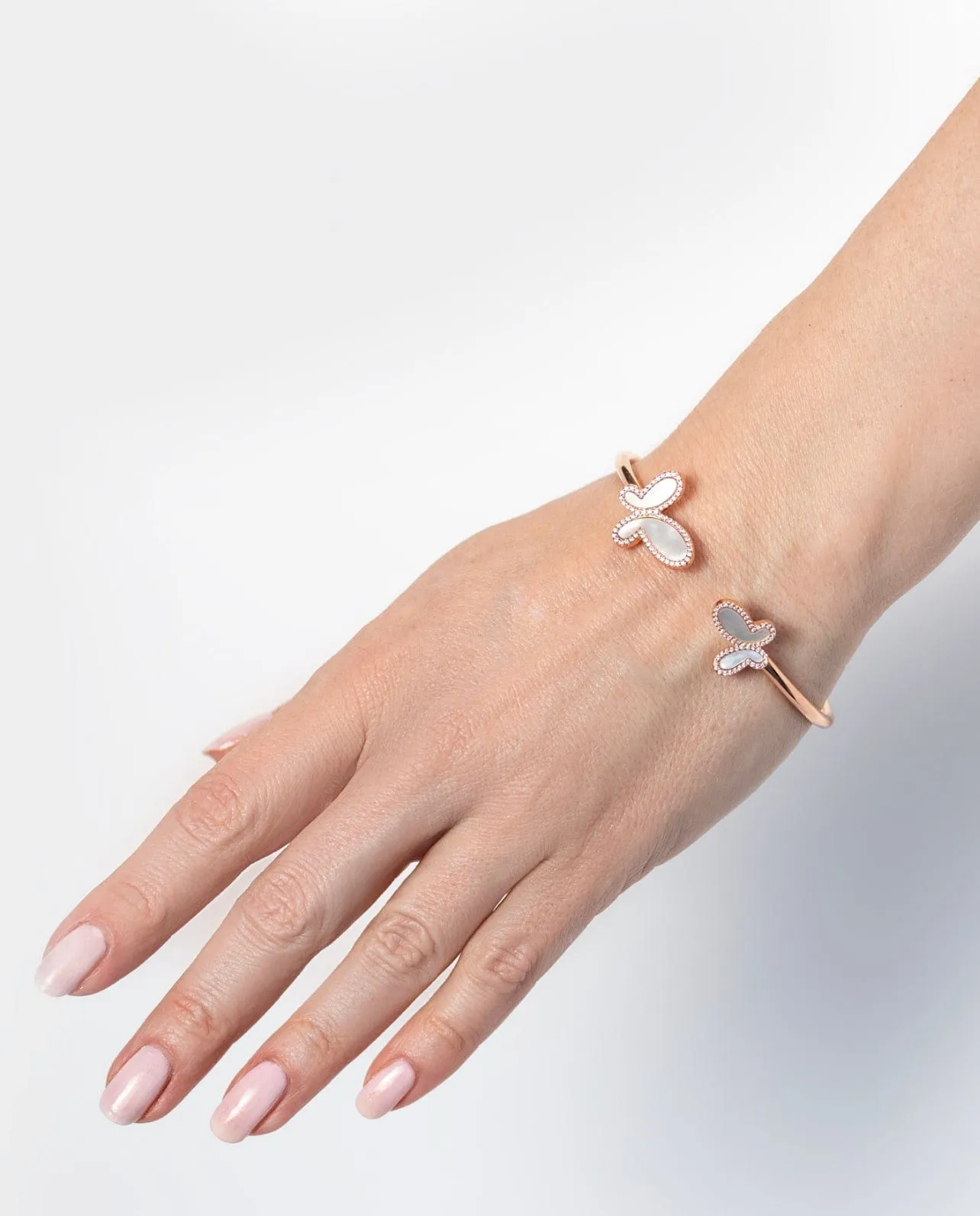 Silver bracelet  with two mother of pearl butterfly
