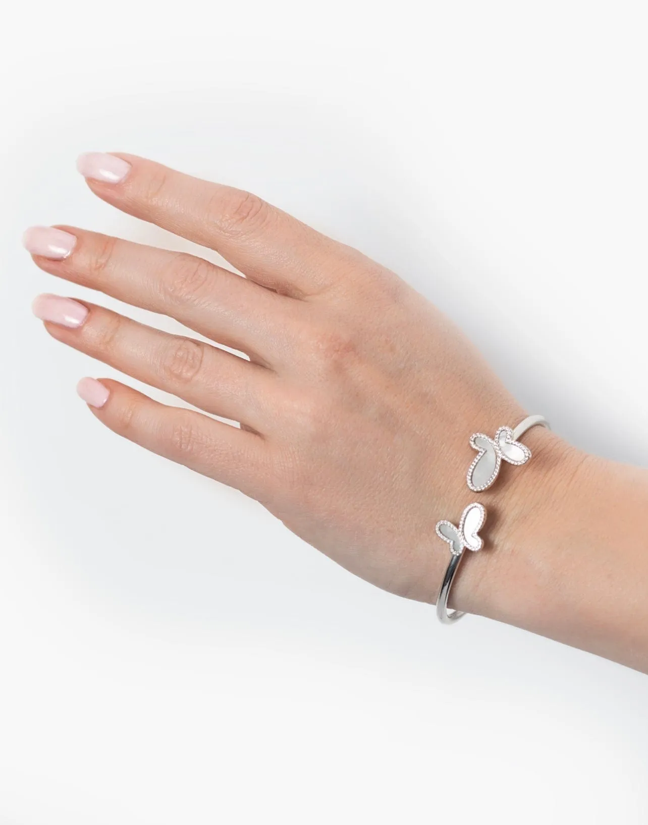 Silver bracelet  with two mother of pearl butterfly