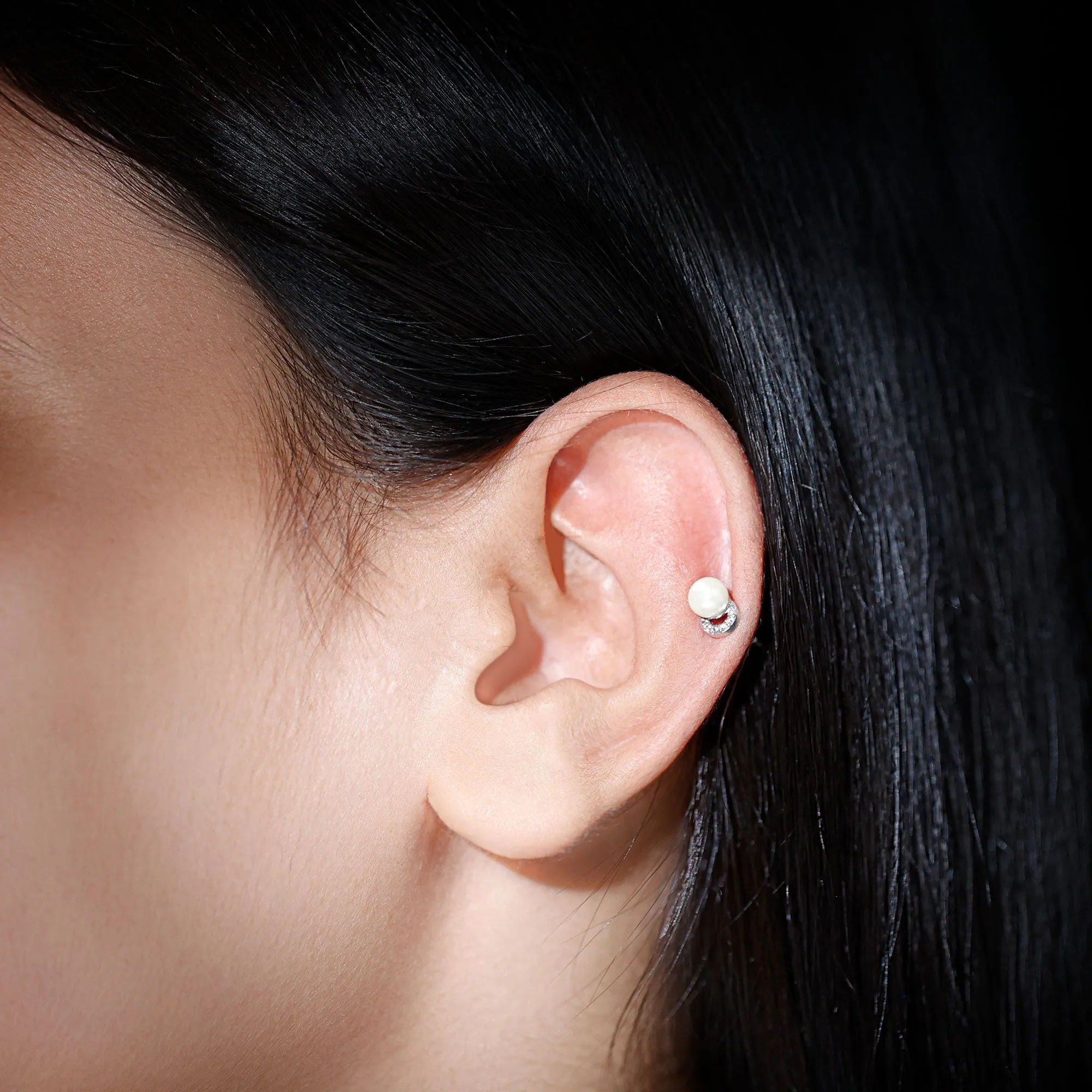 Unique Freshwater Pearl Solitaire Helix Earring with Diamond
