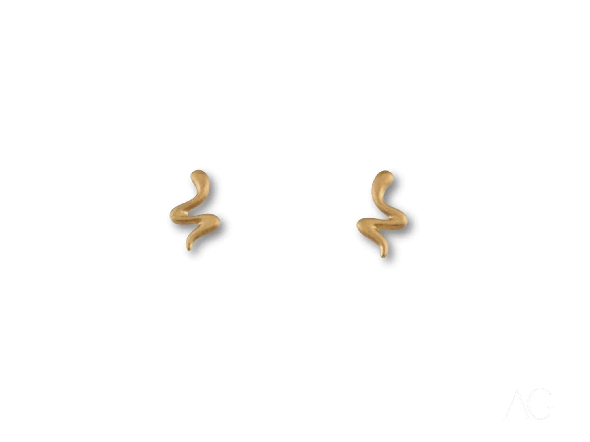 Wavy Earrings – Unique & Modern