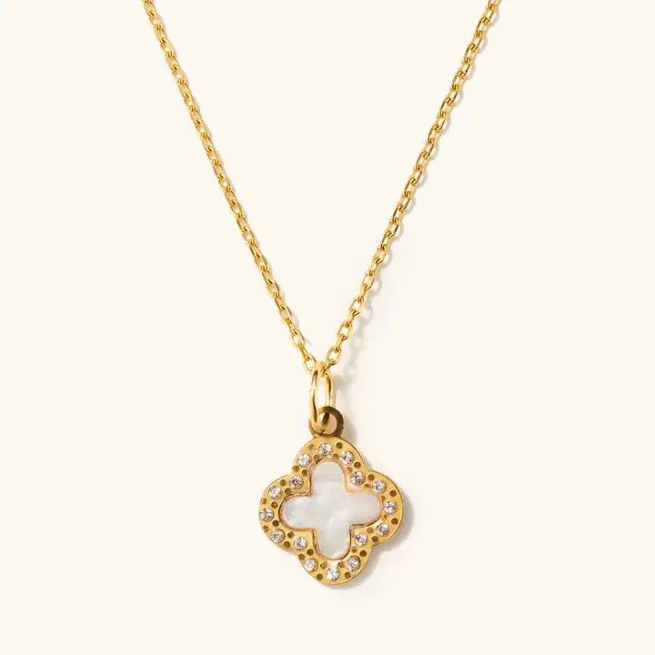 White Flora Necklace