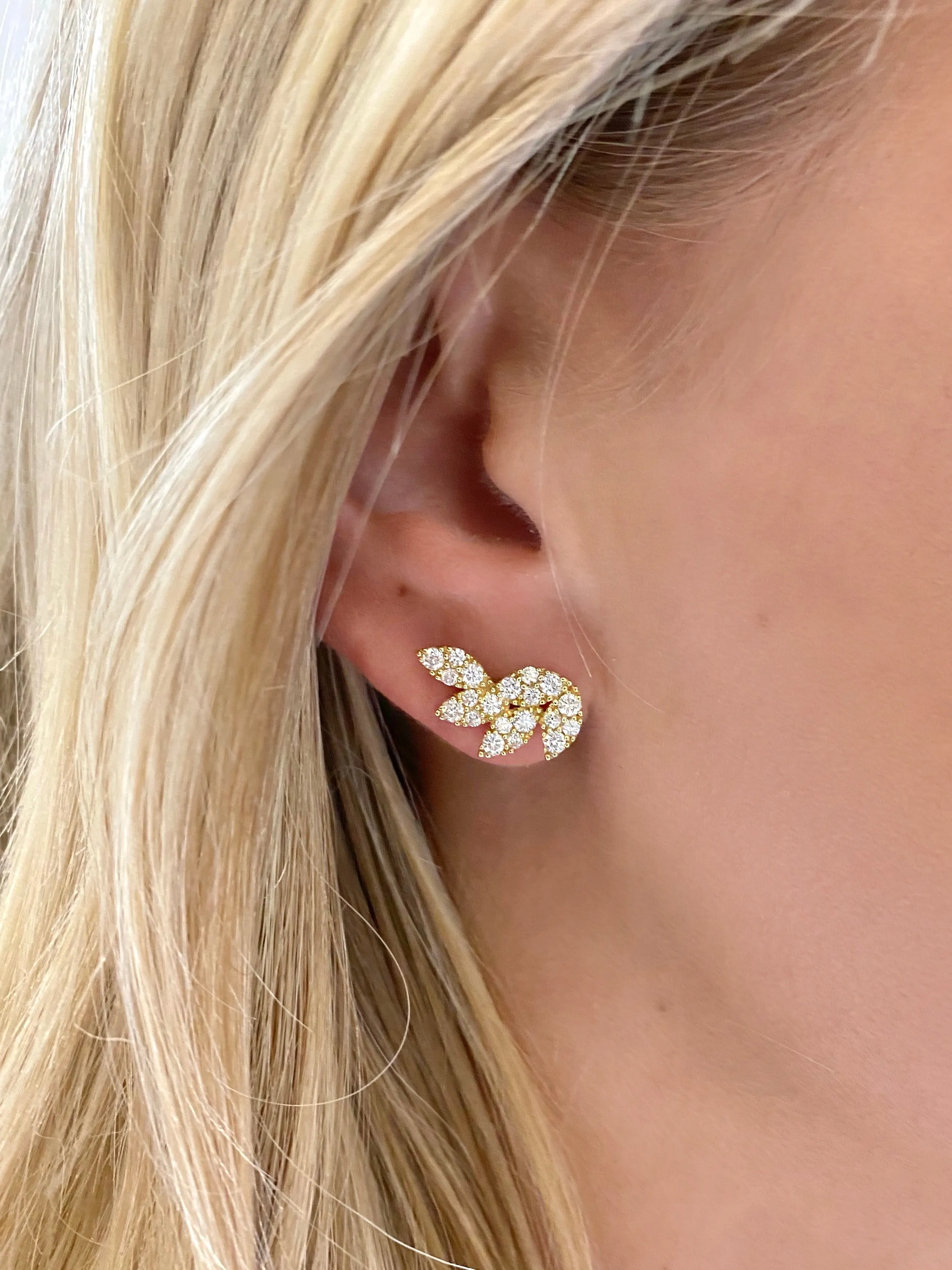 Willow Curved Ivy Diamond Earrings 1.06 ctw