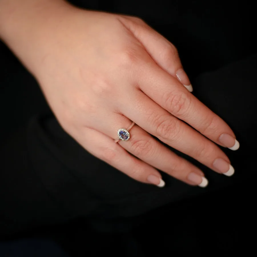 Women's Vintage Glamorous Tanzanite Ring